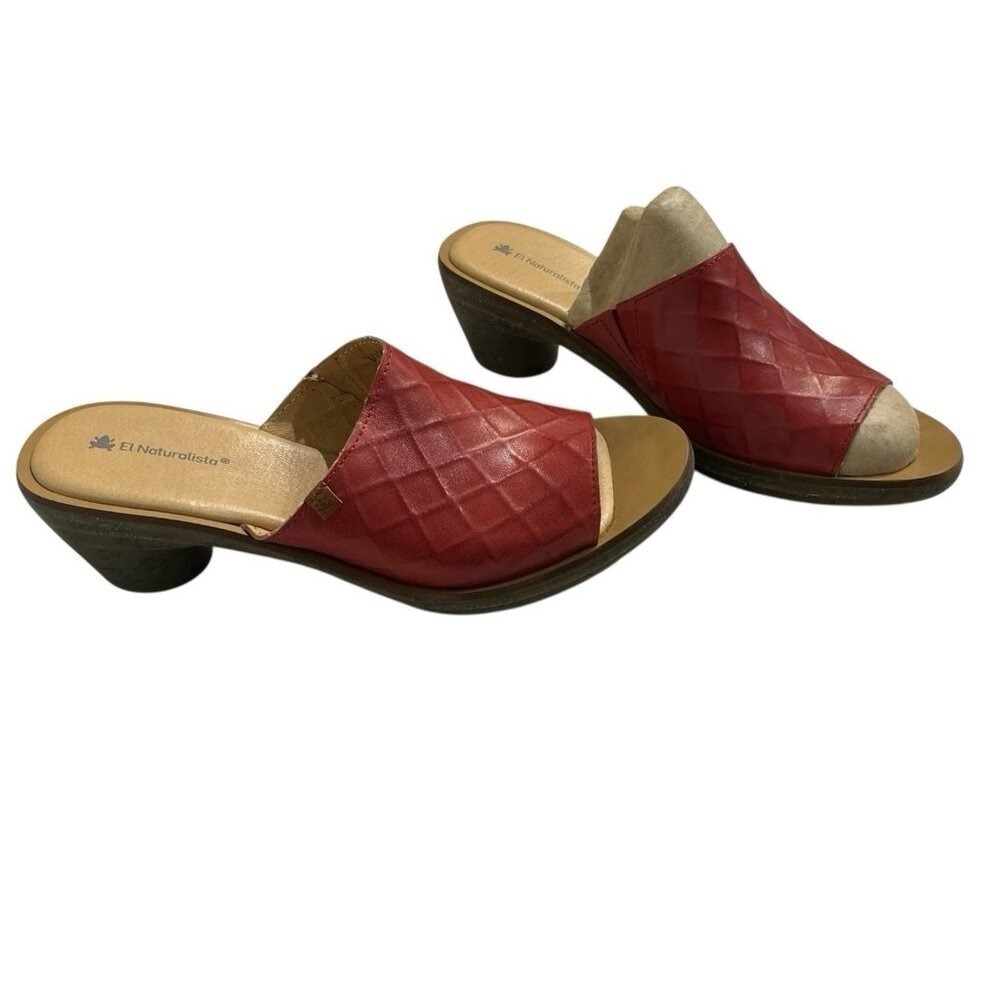 El Naturalista Aqua Vaquetilla Red Leather Diamond Textured Mules Size 38 7.5